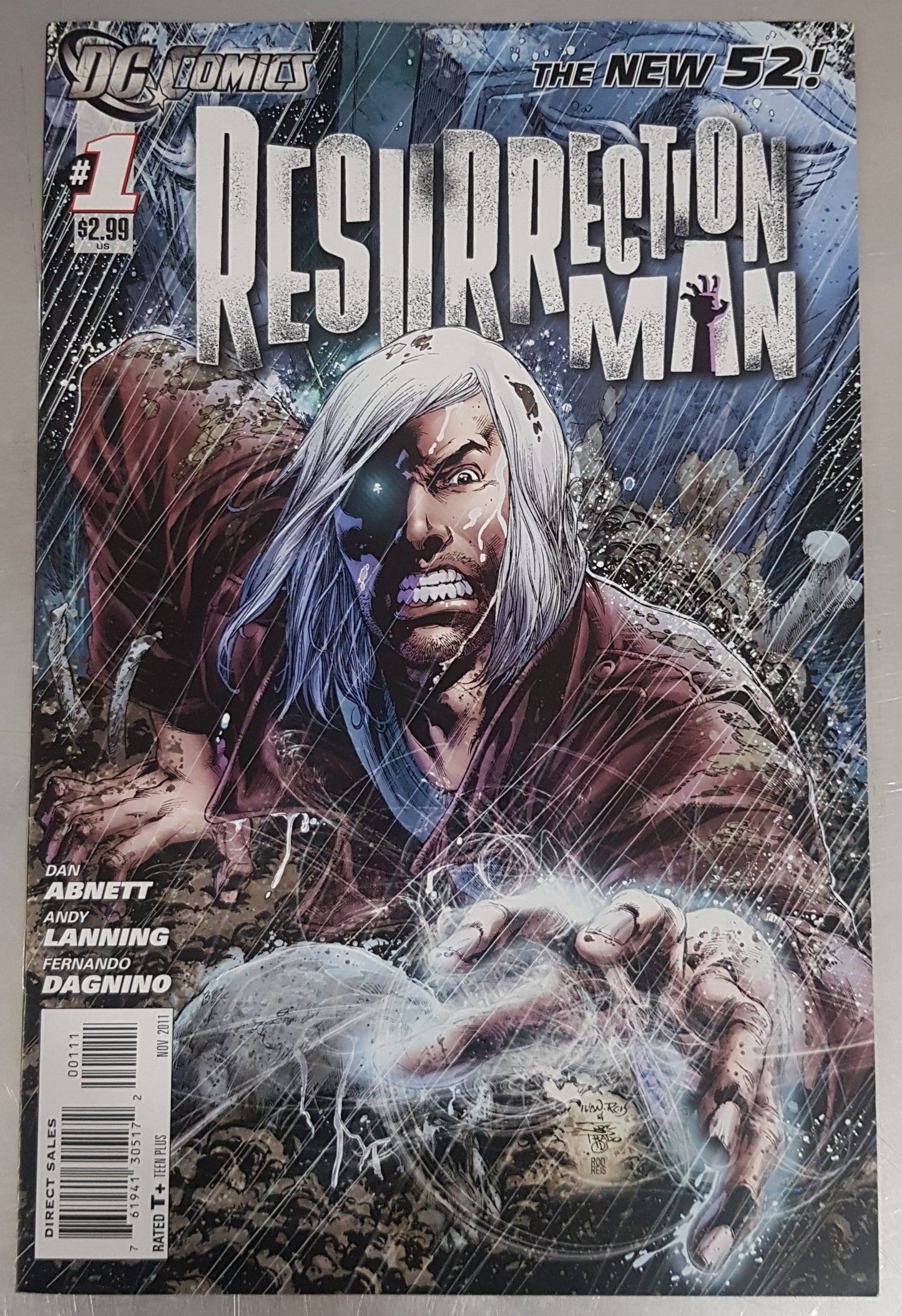 Resurrection Man #1 DC Comics (2011)